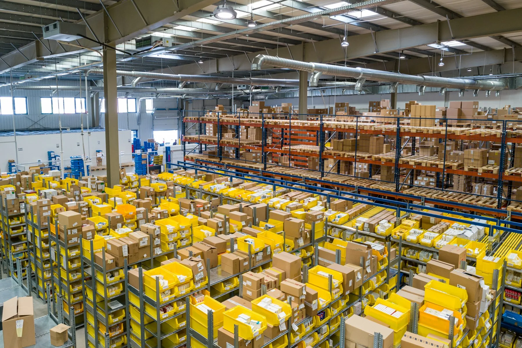 Cold-chain logistics warehouse